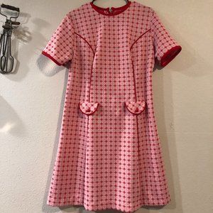 Super Cute Vintage Shift Dress